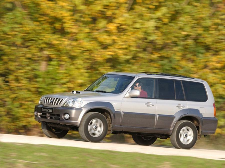  Hyundai Terracan 2001 года  (фото 13 из 16)